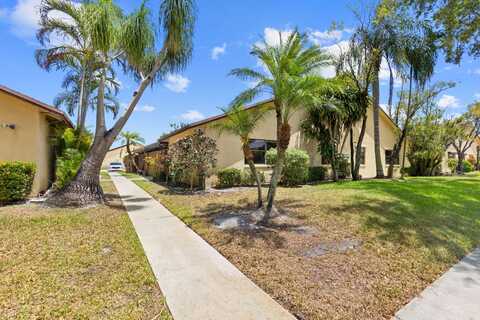 461 Springdale Circle, Palm Springs, FL 33461