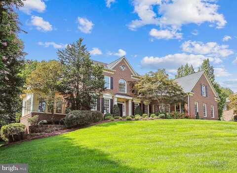 Tradewind, OAKTON, VA 22124