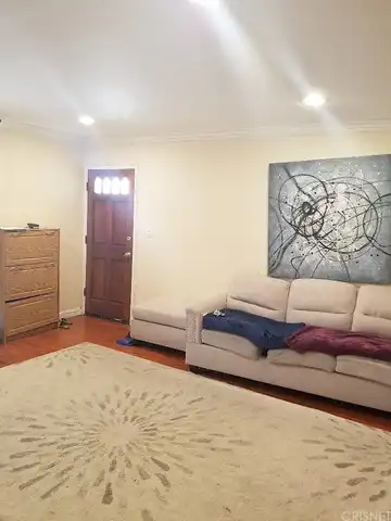 Densmore Ave, Encino, CA 91436