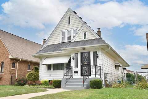 19Th, MILWAUKEE, WI 53209