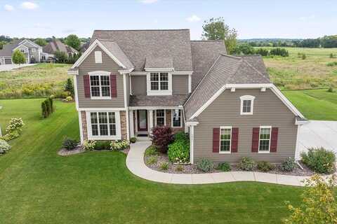 Makou, WAUKESHA, WI 53189