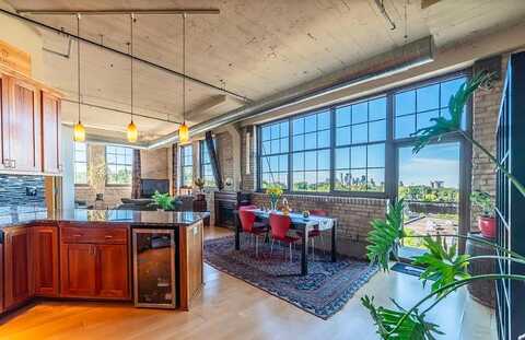 E Hennepin Ave, Minneapolis, MN 55413