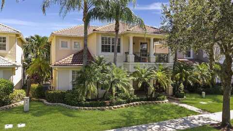8210 Calterra Drive, Palm Beach Gardens, FL 33418