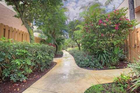616 Executive Center Drive, West Palm Beach, FL 33401