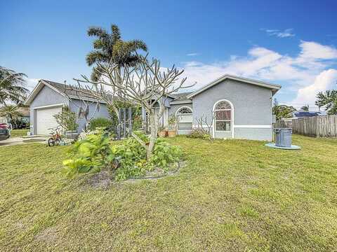441 SE Starflower Avenue, Port Saint Lucie, FL 34983
