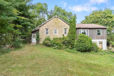 Twin Lane, SUN PRAIRIE, WI 53590