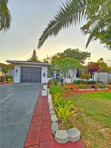 4Th, SAINT PETERSBURG, FL 33705