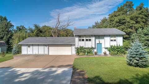 Kenwood, CAMBRIDGE, MN 55008