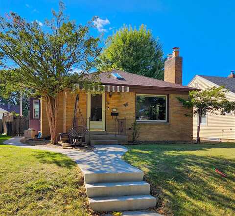61St, MILWAUKEE, WI 53219