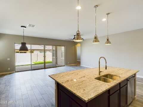 Thornton, QUEEN CREEK, AZ 85142