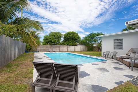 1415 W Branch Street, Lantana, FL 33462