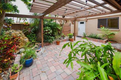 6548 Patio Lane, Boca Raton, FL 33433