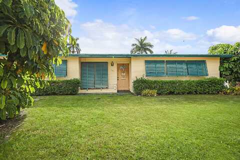 736 Tradewind Drive, North Palm Beach, FL 33408