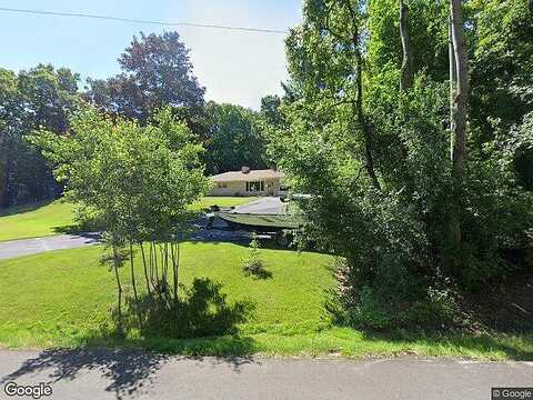 Green, WAUKESHA, WI 53188