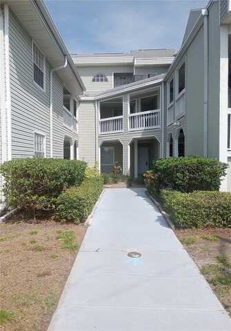 Stones Throw Cir N, Saint Petersburg, FL 33710