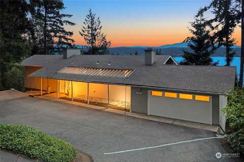 Lake Sammamish, BELLEVUE, WA 98008