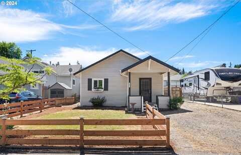 Division, OREGON CITY, OR 97045