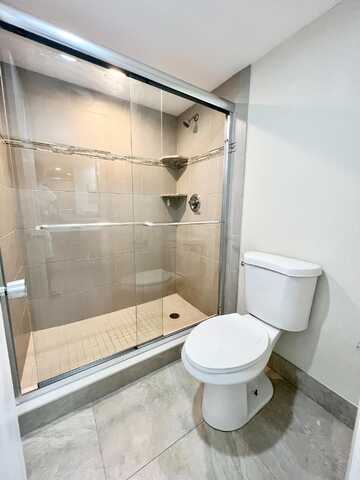 Oaks Clubhouse Dr, Pompano Beach, FL 33069