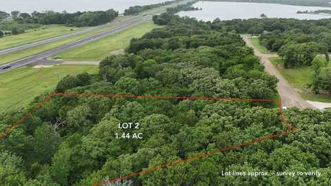 102 Oakridge Cir, Mabank, TX 75147