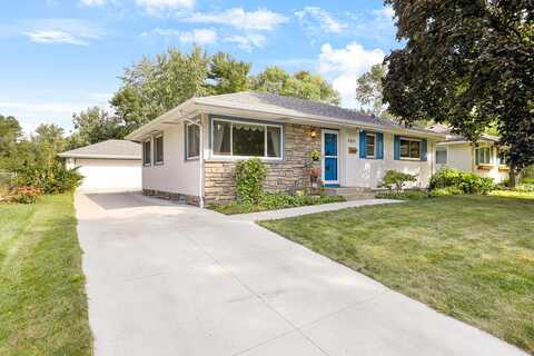 Manomin, SAINT PAUL, MN 55118