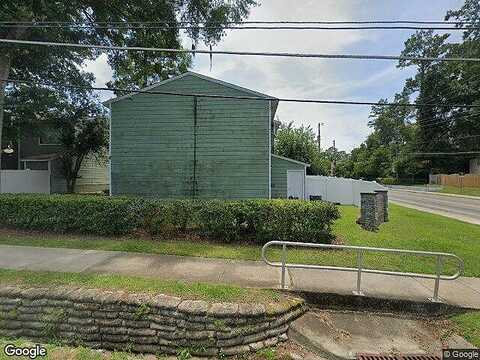 Belle Vue Way, Tallahassee, FL 32304