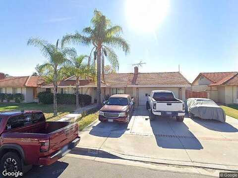 W Montrose St, Bloomington, CA 92316