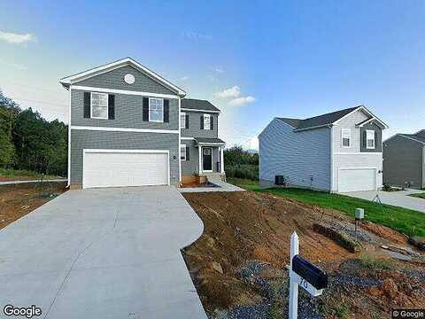 Pommel Ln, LEXINGTON, VA 24450