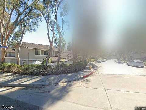 Coventry Cir, Fullerton, CA 92833