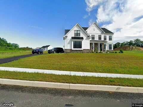 W Taviston Court, Emmaus, PA 18049