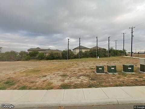 Christopher St, San Antonio, TX 78223