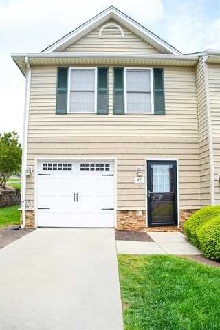 Catherine Court, Lynchburg, VA 24502
