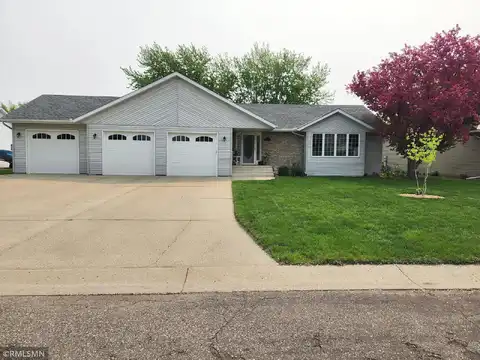 Mcleod Avenue, Glencoe, MN 55336