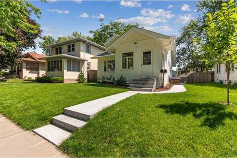 2170 Palace Avenue, Saint Paul, MN 55105