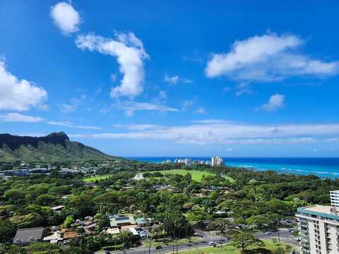 2600 Pualani Way, Honolulu, HI 96815