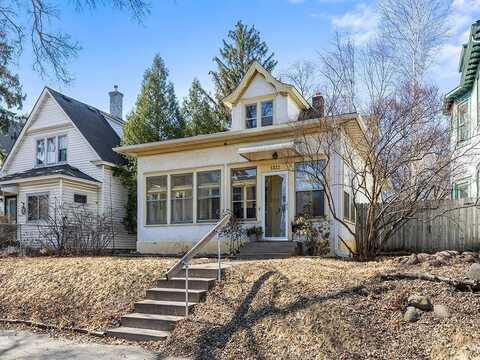 1322 Madison Street NE, Minneapolis, MN 55413