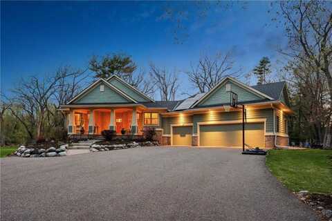 180 Old Wildwood Road, Mahtomedi, MN 55115