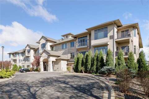 555 Oak Ridge Place, Hopkins, MN 55305