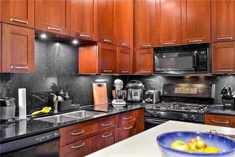 11 S 12th Street, Minneapolis, MN 55403