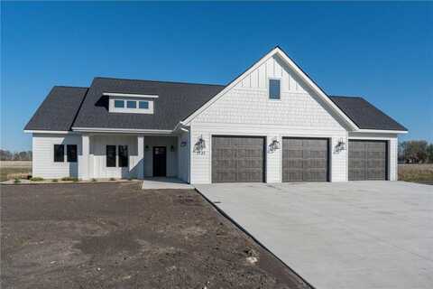 2132 Deerwood Drive, North Mankato, MN 56003