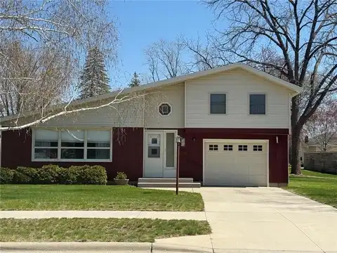 540 Oak Street N, Sauk Centre, MN 56378