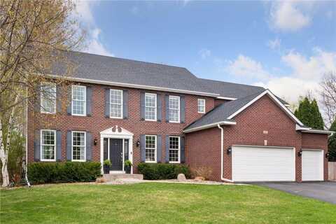 429 Summerfield Drive, Chanhassen, MN 55317
