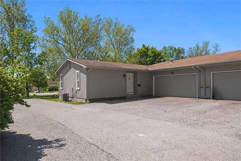 13923 Falkirk Circle, Grandview, MO 64030