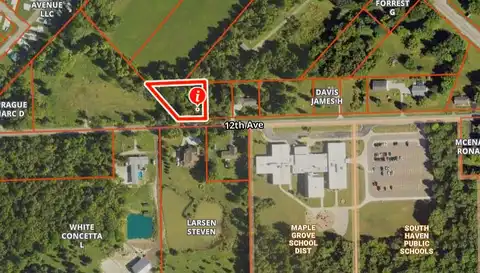 12Th Avenue, South Haven, MI 49090