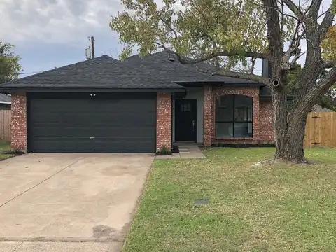 Honeysuckle, CEDAR HILL, TX 75104