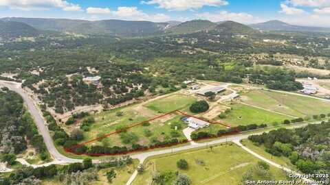 530 Willow Springs, Pipe Creek, TX 78063