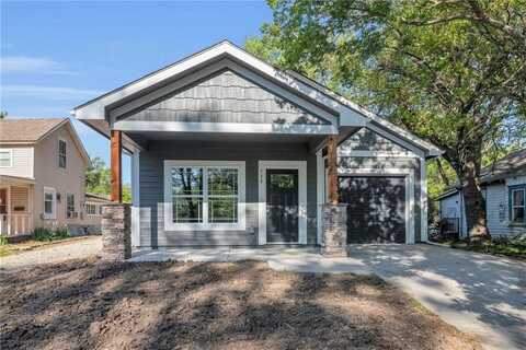 734 S Elm Street, Ottawa, KS 66067