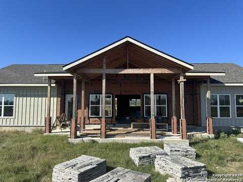 241 County Road 154, Pleasanton, TX 78064