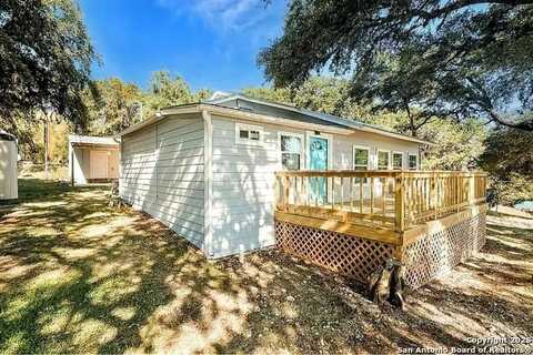 13444 Park Road 37, Lakehills, TX 78063