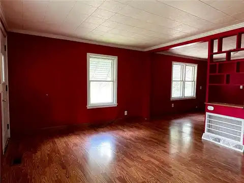Front, SAINT PETER, MN 56082