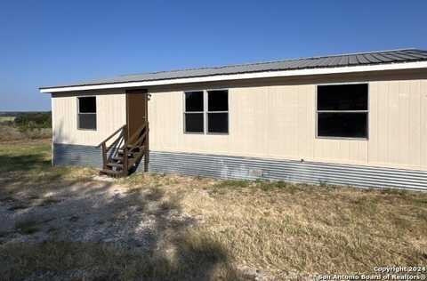 373 COUNTY ROAD 119, Floresville, TX 78114